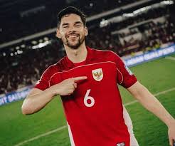 Tumbang di Kandang, Lille Dipaksa Kerja Keras