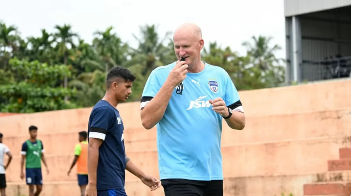 Breaking News: Simon Grayson Jadi Asisten Pelatih Timnas Indonesia